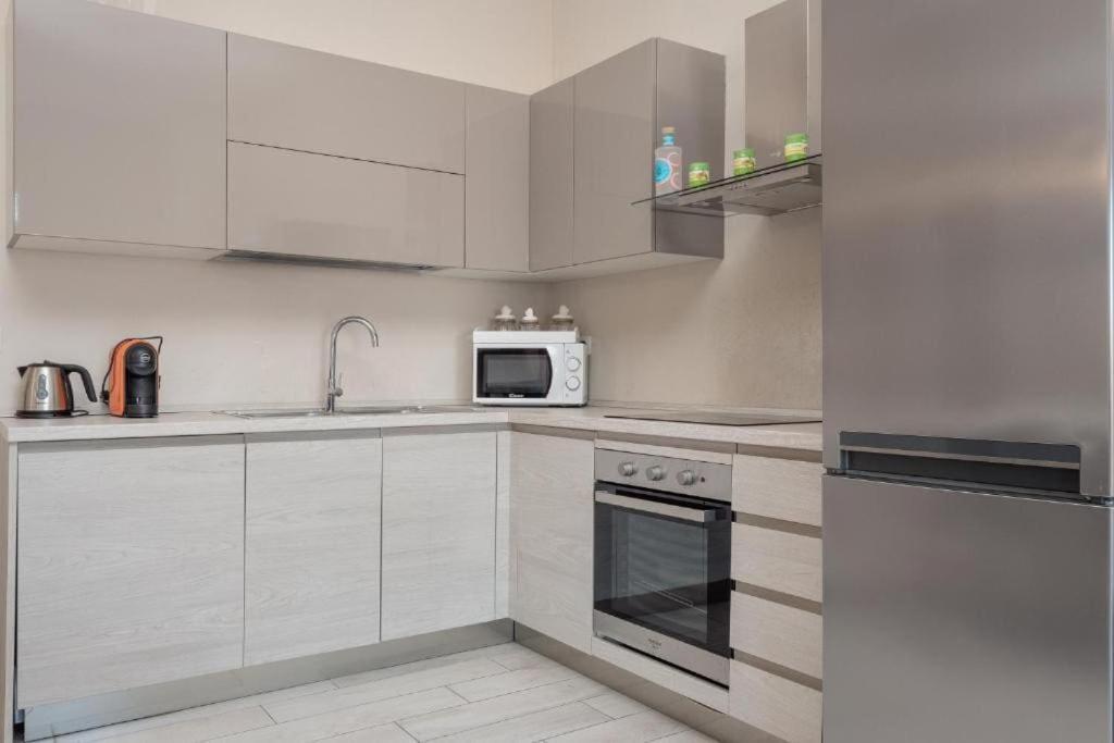 Bellissimo Appartamento Con Veranda Privata Al Centro Di פורטו רוטונדו מראה חיצוני תמונה